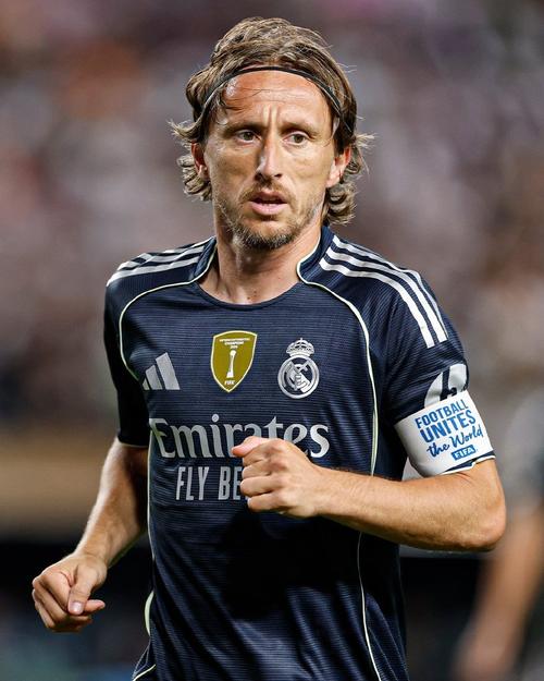 费迪南德：拉什福德为维拉提供了速度和纵深，但他在曼联做不到